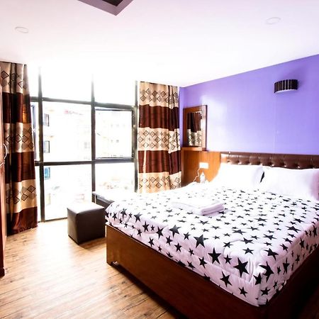 Everest Holiday Inn Kathmandu Bagian luar foto