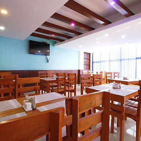 Everest Holiday Inn Kathmandu Bagian luar foto